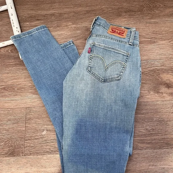 Levis 524 Jeans Womens 25 Too Superlow Skinny Medium Wash Stretch (8) - Picture 2 of 6